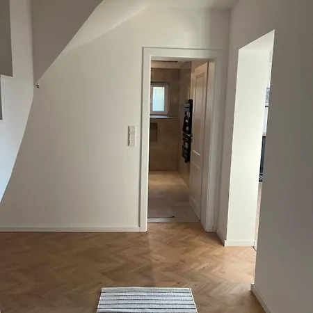 Moderne Mit Terrasse Und Gartenblick Apartament *