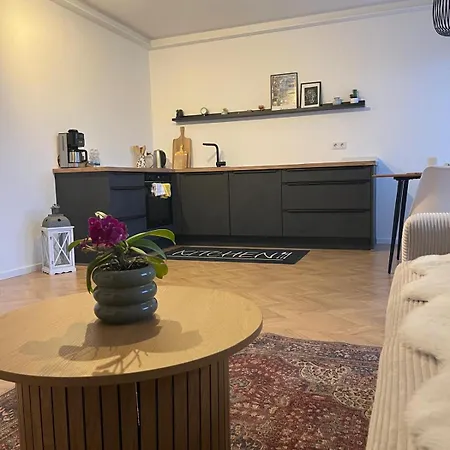 Moderne Mit Terrasse Und Gartenblick Lejlighed *