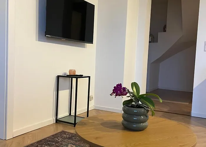 Apartament Moderne Mit Terrasse Und Gartenblick *